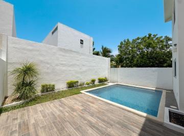 Casa de 3 habitaciones, Alvarado · Casa en Renta con Alberca y Paneles Solares en Lomas Residencial - Junto a Área Verde