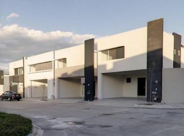 Casa de 3 habitaciones, García · Casa Adjudicada con Alberca en Montenova García Nuevo León