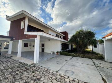 Casa · 677m² · 4 Recámaras · 4 Estacionamientos · Casacasa con 4 Recamaras, Terreno Amplio y Alberca en Juan B. Sosa