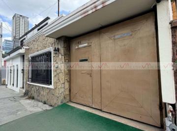 Casa · 135m² · 2 Recámaras · 1 Estacionamiento · Casa en Renta en Obrera
