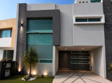 Casa de 4 habitaciones, Querétaro · Diseñada Para Quienes Aman La Vista y La Ubicación - Centro Sur