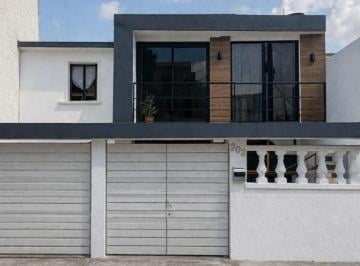 Casa de 3 habitaciones, Tlalnepantla de Baz · Venta de Casa en Valle Dorado, Tlalnepantla