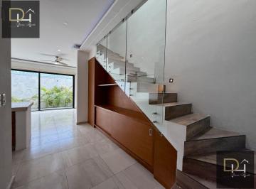Casa · 3 Recámaras · 2 Estacionamientos · ¡Bonita Casa en Renta en Residencial Arbolada!