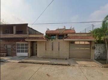 Casa de 4 habitaciones, Coatzacoalcos · Casa en Venta Col Esfuerzos de Los Hermanos del Trabajo Coatzacoalcos Veracruz