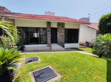 Casa en condominio de 3 habitaciones, Cuernavaca · Venta de Casa Fraccionamiento Cizos