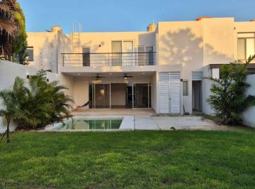 Casa de 4 habitaciones, Mérida · Casa de 4 Recamaras en Renta con Alberca | 520 m² en Cholul, Merida