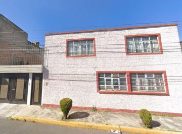 Casa de 4 habitaciones, Toluca · Venta de Casa de La Americas Cardenas Toluca