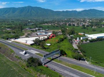 Terreno / Lote , Ixtlahuacán de los Membrillos · Terreno en Venta en Carretera a Chapala Ixtlahuacán de Los Membrillos