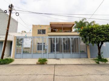 Casa · 364m² · 5 Recámaras · 2 Estacionamientos · Casa en Venta, Col. La Calma, Zapopan, Jalisco.