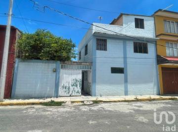 Casa · 120m² · 2 Recámaras · 4 Estacionamientos · Venta de Casa en Chalco Santa Cruz Amalinalco