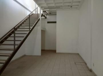 Local comercial · 138m² · 1 Estacionamiento · Local en Industrial Alce Blanco