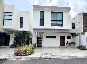 Casa · 210m² · 3 Recámaras · 2 Estacionamientos · Casa en Venta en Lomas de La Rioja Riviera Veracruzana Alvarado Veracruz