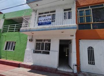 Casa de 3 habitaciones, Guadalajara · Casa en Venta en Tetlán. Potencial Comercial
