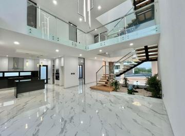 Casa de 4 habitaciones, El Marqués · Residencia de Lujo con Alberca y Roof Garden en Zibatá