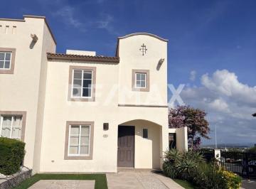 Casa en condominio de 3 habitaciones, Querétaro · Casa en Venta El Refugio Querétaro
