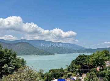 Casa en condominio de 4 habitaciones, Valle de Bravo · Casa en Condominio en Renta en Valle de Bravo con Vista Al Lago