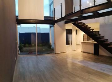 Casa de 3 habitaciones, Querétaro · Casa en Renta en El Refugio | Funcional, Moderna y Excelente Ubicación