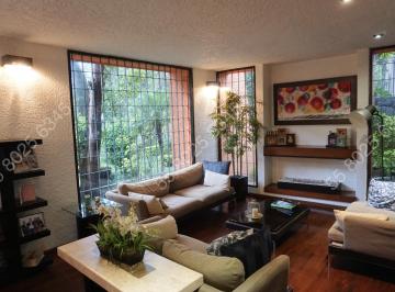Casa en condominio de 4 habitaciones, Tlalpan · Vive en Esta Increíble, Residencia con un Ambiente Boscoso