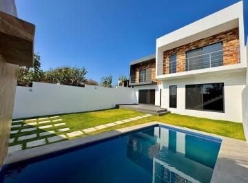 Casa · 260m² · 3 Recámaras · 2 Estacionamientos · Casa en Lomas de Trujillo