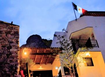Casa de 1 habitación, Ezequiel Montes · Casa en Renta a Pasos de La Peña de Bernal