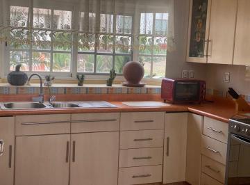 Casa de 4 habitaciones, Huimilpan · Casa en Venta en Cumbres del Cimatario | Amplios Espacios y Excelente Distribución