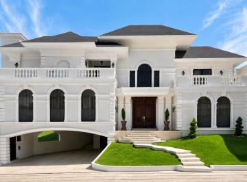 Casa · 940m² · 4 Recámaras · 4 Estacionamientos · (Mecv2659) Residencia de Lujo Estilo Frances, Fracc. Villa Encantada, $23’000,000