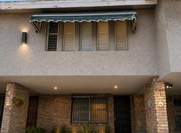 Casa · 230m² · 3 Recámaras · 2 Estacionamientos - NORMA MANCERA MELENDEZ · Casa en Renta en Fuentes del Valle