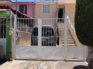 Casa de 3 habitaciones, Tultitlán · Casa Duplex, Planta Alta en Fuentes del Valle, Tultitlan, Acepto Créditos