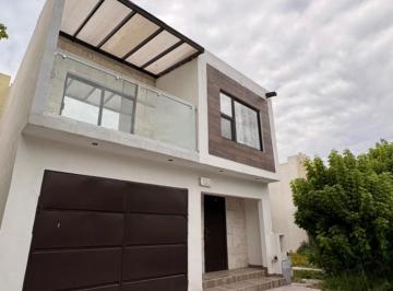 1 · Casa en Renta con Ampliación / Fraccionamiento Privado Al Oriente de Saltillo /puerta del Rey