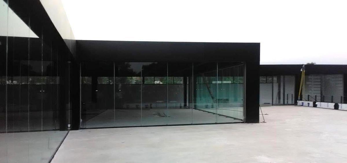 Office for Rent with Terrace! Stunning View!