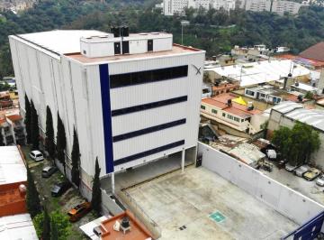 Bodega comercial · 413m² · 1 Estacionamiento · Bodega en Renta Santa Fe ¡Adecuarla Según Tus Necesidades!