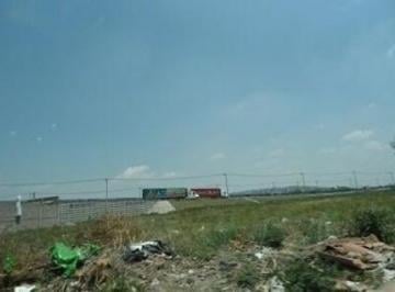 Terreno / Lote · 8000m² · Terreno en Venta