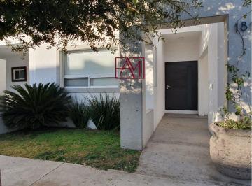 Casa de 3 habitaciones, Saltillo · Casa en Venta, Sector Privado. Norte.