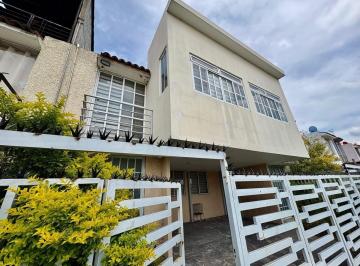 dc0f5eb62b65765975beac25285891333a8dfe95fa25658308bbaaa71ad64e0b · Casa con Ampliación en Villas de Andalucía