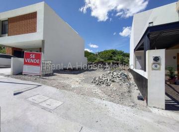 Terreno / Lote , El Marqués · Terreno Habitacional en Venta en Zaru | Frente a Área Verde Rah308