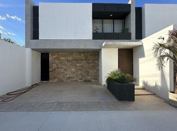 b460c66de69a7a261240a954e03a3cc80adad2bd2c548c09d8cd031b6853be24 · Casa en Privada con Alberca y Recámara en Planta Baja | Entrega Inmedi