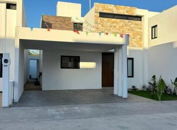 c94530ebf43670064271c112378a8835117d6d7d1d712d4955774fd85fbba812 · Casa con 3 Recamaras en Venta en Temozón Norte Merida Yucatan