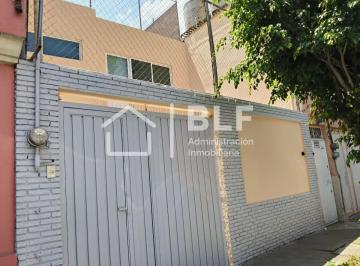 Casa de 3 habitaciones, Azcapotzalco · Casa en Venta Clavería Totalmente Renovada
