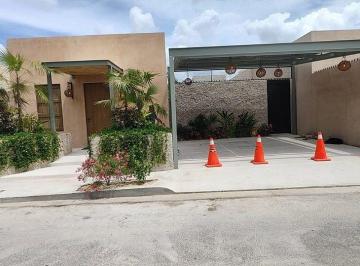 c07bce08fbd738e5365b00e33a4520275b3a21fc11a4cc1c6d40d037f840ad9f · En Venta Casa en Cholul de Una Planta