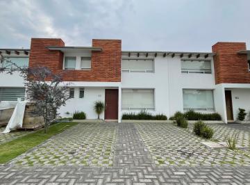 Casa de 3 habitaciones, Calimaya · Casa en Renta en Calimaya, Bosque de Las fuentes.(A un Costado de Plaza Zero).