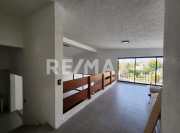 Casa · 425m² · 5 Recámaras · 2 Estacionamientos - REMAX CASAS EN MORELOS · Casa en Venta en Morelos, Fraccionamiento Lomas de Cocoyoc