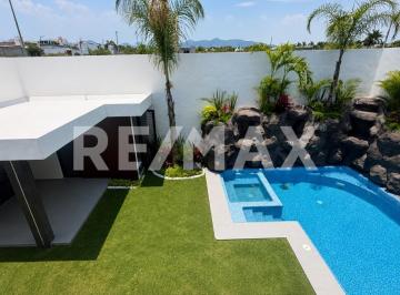Casa · 462m² · 3 Recámaras · 2 Estacionamientos · Casa en Venta en Morelos, Lomas de Cocoyoc