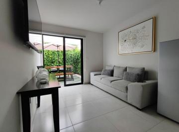 Casa de 3 habitaciones, El Marqués · Se Vende Casa con Estudio en Pb a Lado de Plaza Comercial en Zakia