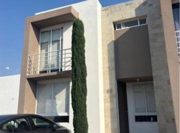 Casa en condominio de 3 habitaciones, El Marqués · Vende Casa en Privada Corvus Zakia Querétaro