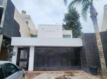 1 · Casa en Venta en Residencial Senderos, Torreón