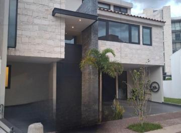 Casa de 3 habitaciones, San Andrés Cholula · Espectacular Casa Amueblada en Renta en Lomas Enfrente de Sonata Muebles Finos Espacios Amplios.