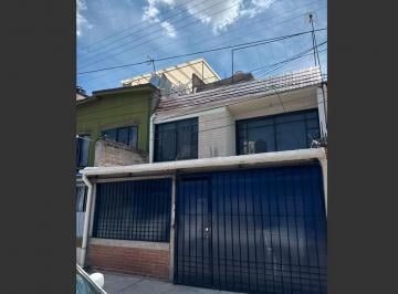 Casa · 180m² · 3 Recámaras · 1 Estacionamiento · Casa en El Molino Tezonco