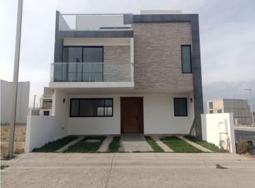 Casa de 4 habitaciones, Pachuca · Venta de Casa en Fraccionamiento Villa Airosa