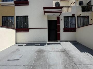 Casa en condominio de 3 habitaciones, Zapopan · Casa en Renta en El Fraccionamiento Guadalupe Inn