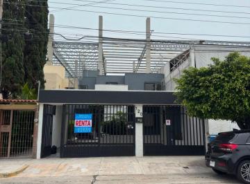 Casa de 3 habitaciones, Zapopan · Excelente Casa en La Estancia Recien Remodelada